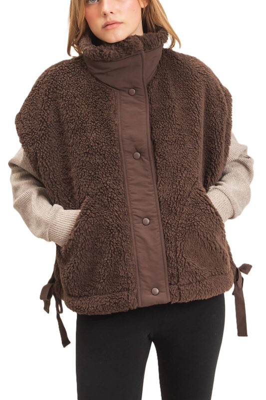 Sherpa Vest With Snap Closure: BROWN
