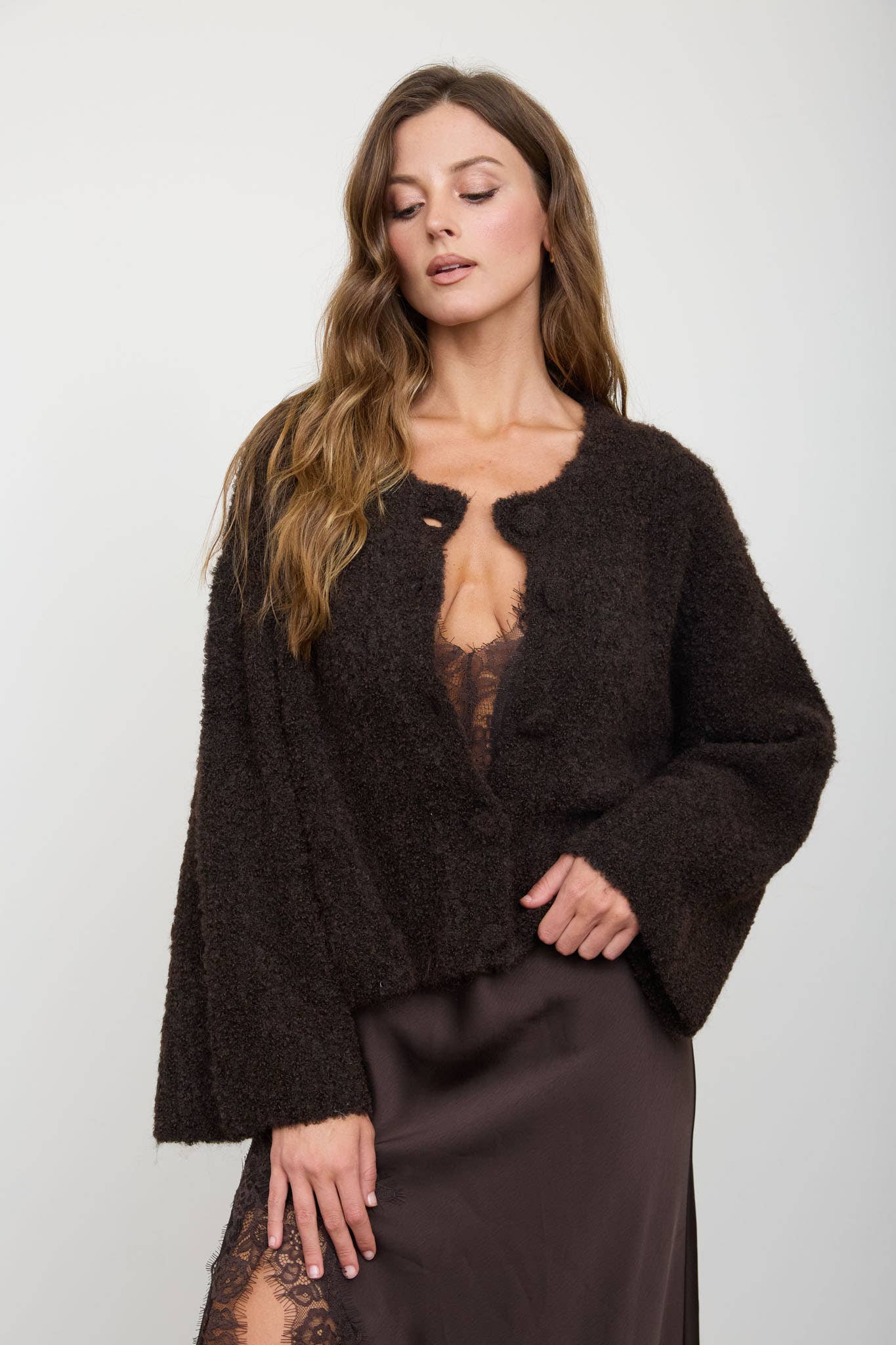 FUZZY KNIT BUTTON DOWN BOXY CARDIGAN SWEATER: CHOCOLATE BROWN