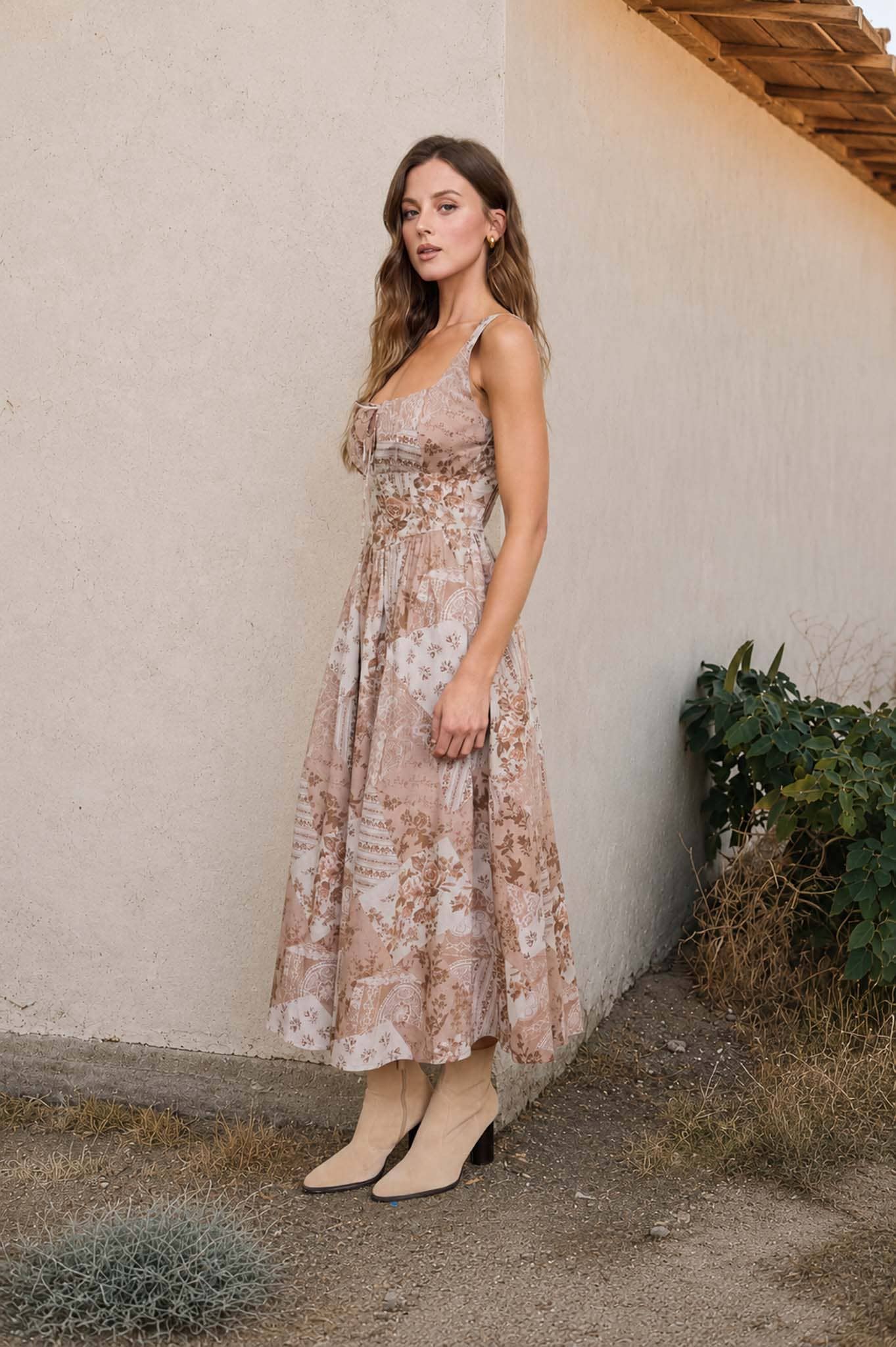 MULTI-PATTERN SLEEVELESS CORSET MIDI DRESS : TAUPE